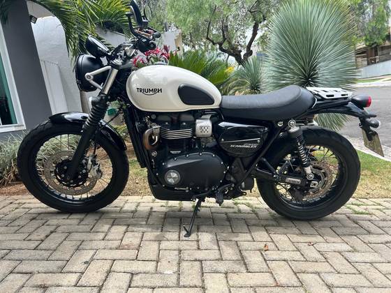 TRIUMPH STREET SCRAMBLER 